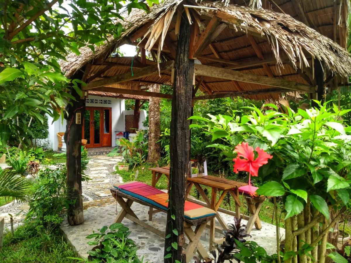 Sumatra Orangutan Discovery Villa Bukit Lawang Exterior photo