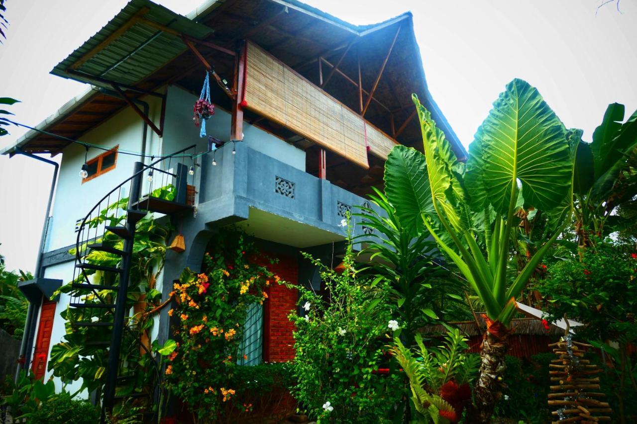 Sumatra Orangutan Discovery Villa Bukit Lawang Exterior photo